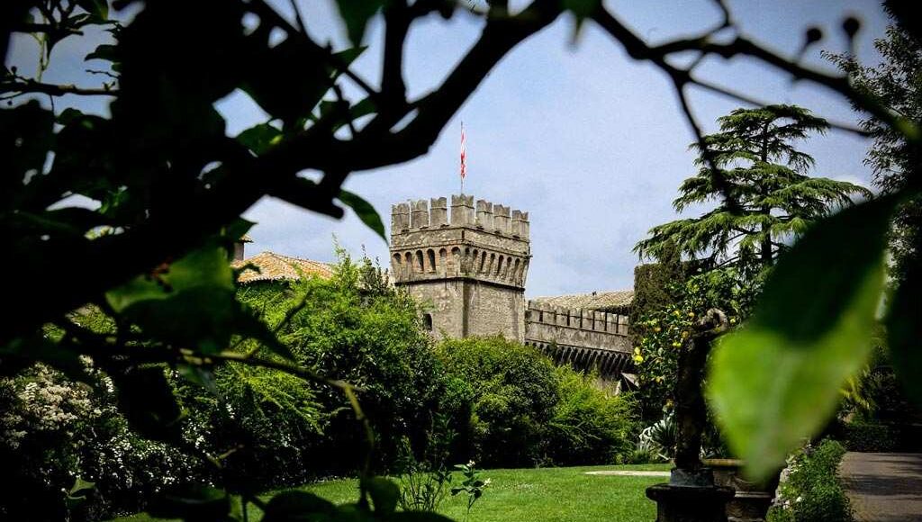 Visione esterna di una location per matrimoni a Roma